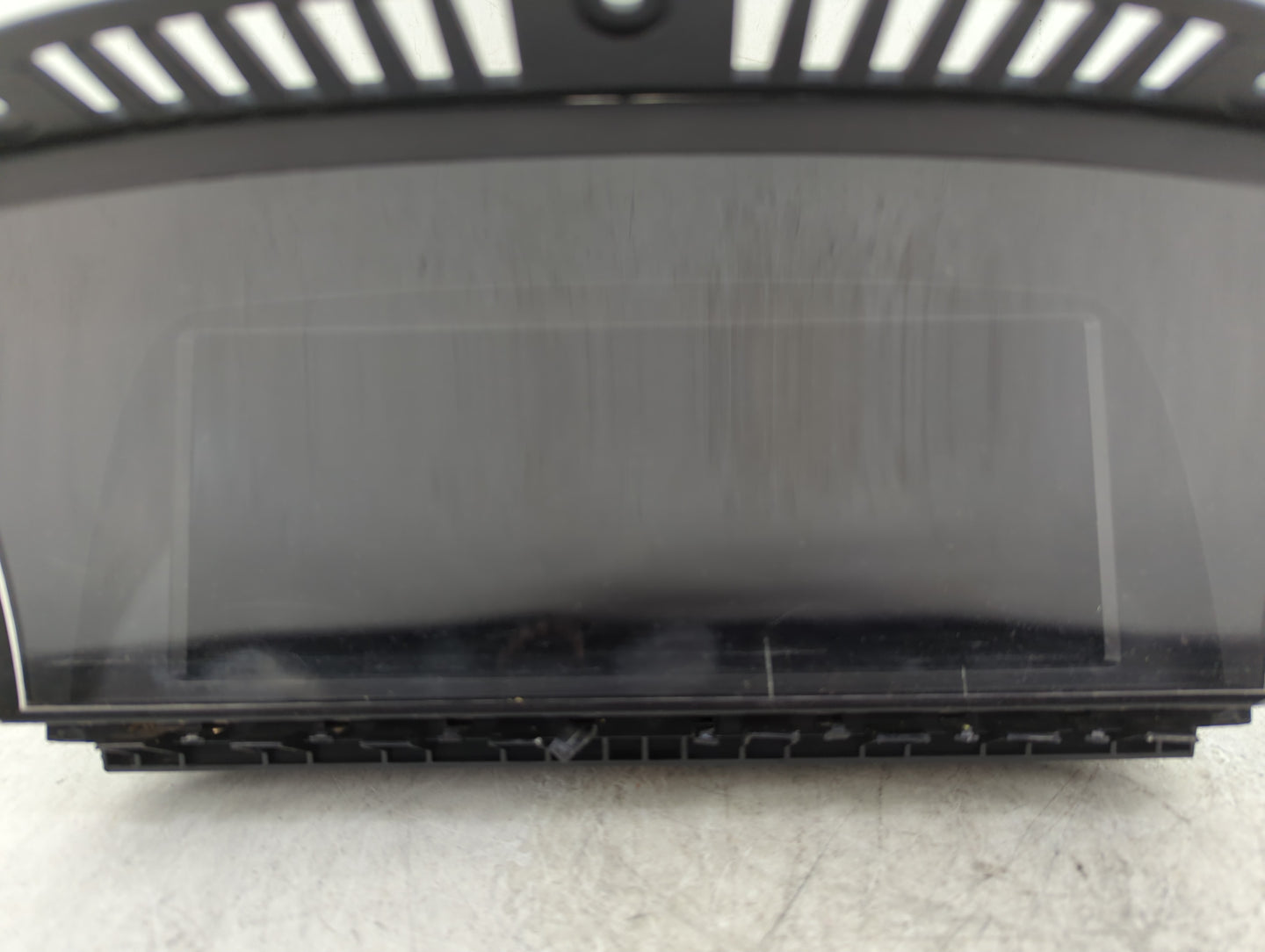 2006-2008 Bmw 750i Information Display Screen - Oemusedautoparts1.com