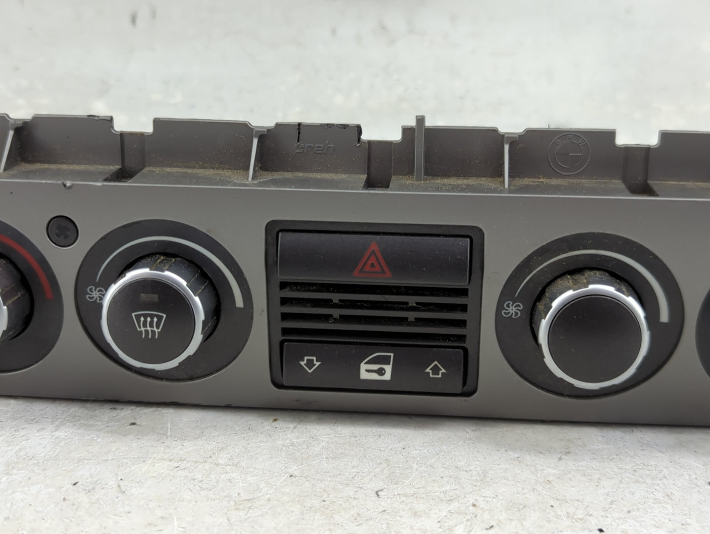 2006-2008 Bmw 750i Climate Control Module Temperature AC/Heater Replacement P/N:6981405-01 Fits Fits 2006 2007 2008 OEM Used
