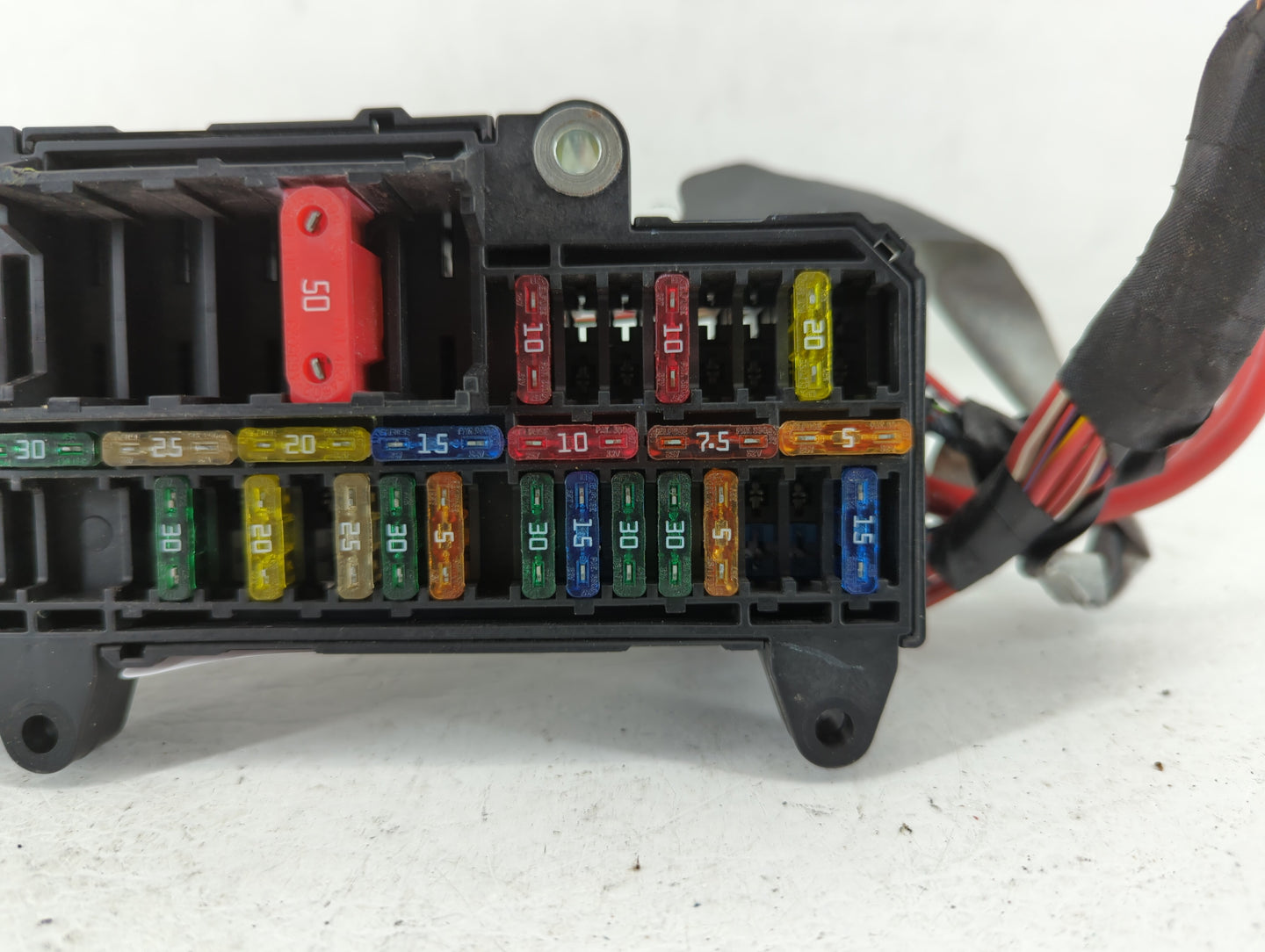2006-2008 Bmw 750i Fusebox Fuse Box Panel Relay Module P/N:6113 6 900 583 Fits Fits 2002 2003 2004 2005 2006 2007 2008 OEM U