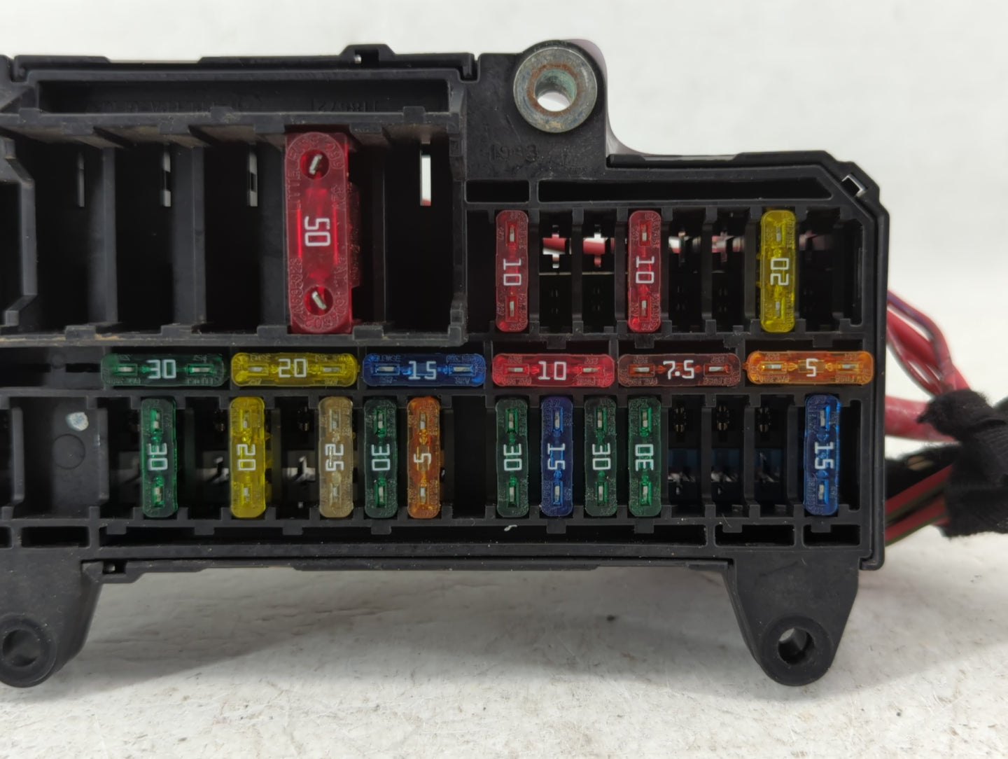 2006-2008 Bmw 750i Fusebox Fuse Box Panel Relay Module P/N:6113 6 900 583 Fits Fits 2002 2003 2004 2005 2006 2007 2008 OEM U