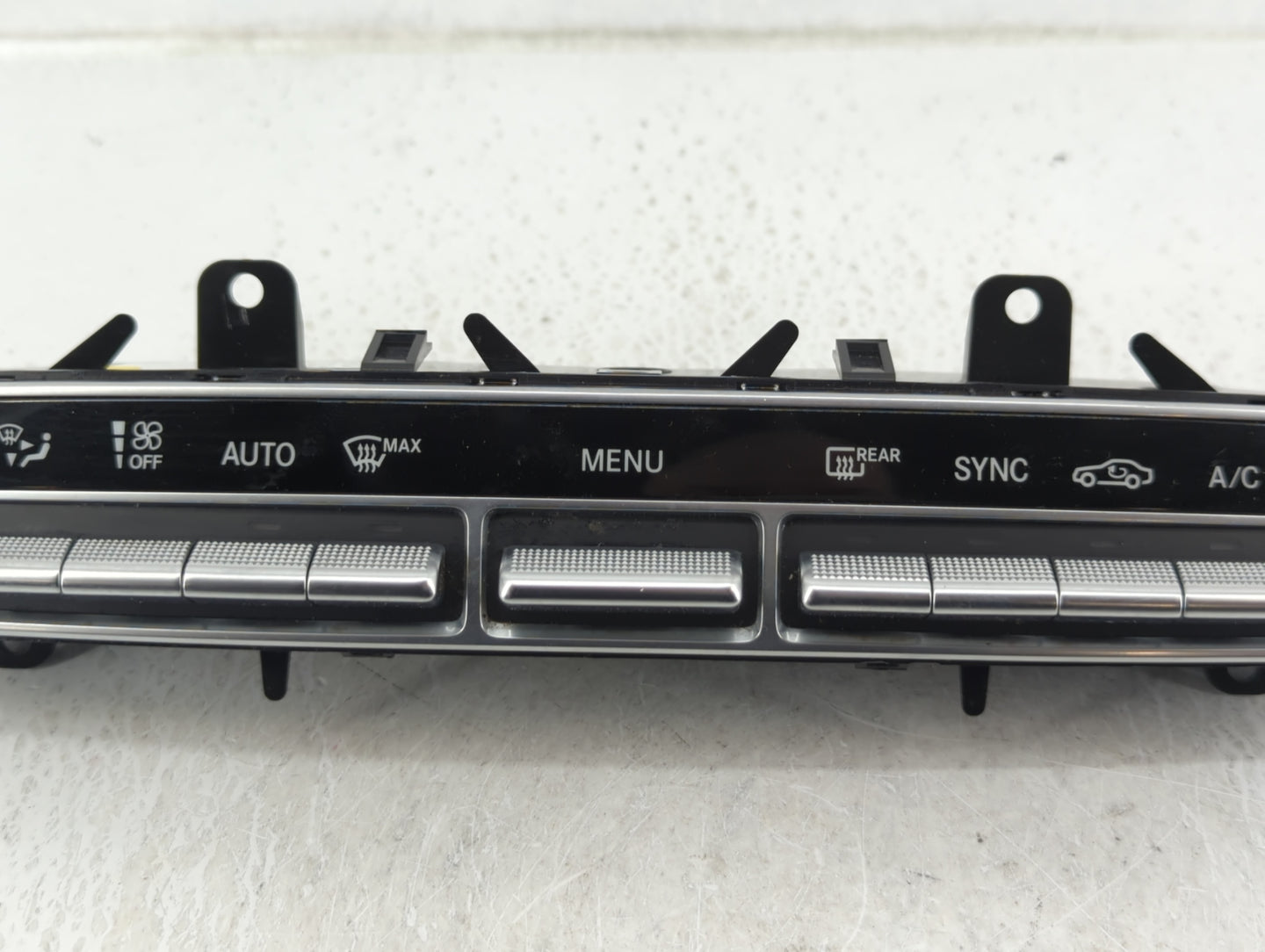 2006-2008 Bmw 750i Climate Control Module Temperature AC/Heater Replacement P/N:A 205 905 47 06 Fits Fits 2006 2007 2008 OEM