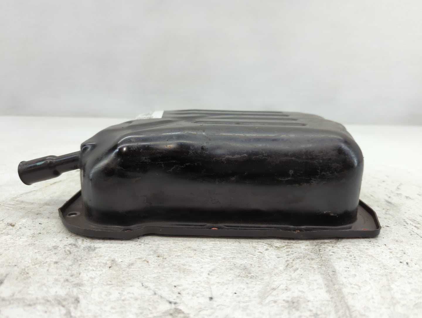 2006-2008 Bmw 750i Engine Oil Pan Fits Fits 2006 2007 2008 OEM Used Auto Parts - Oemusedautoparts1.com