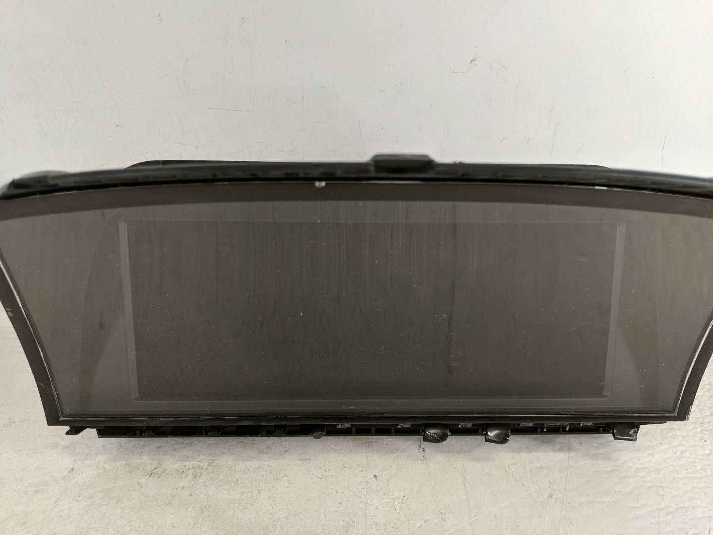 Bmw 750li Information Display Screen - Oemusedautoparts1.com