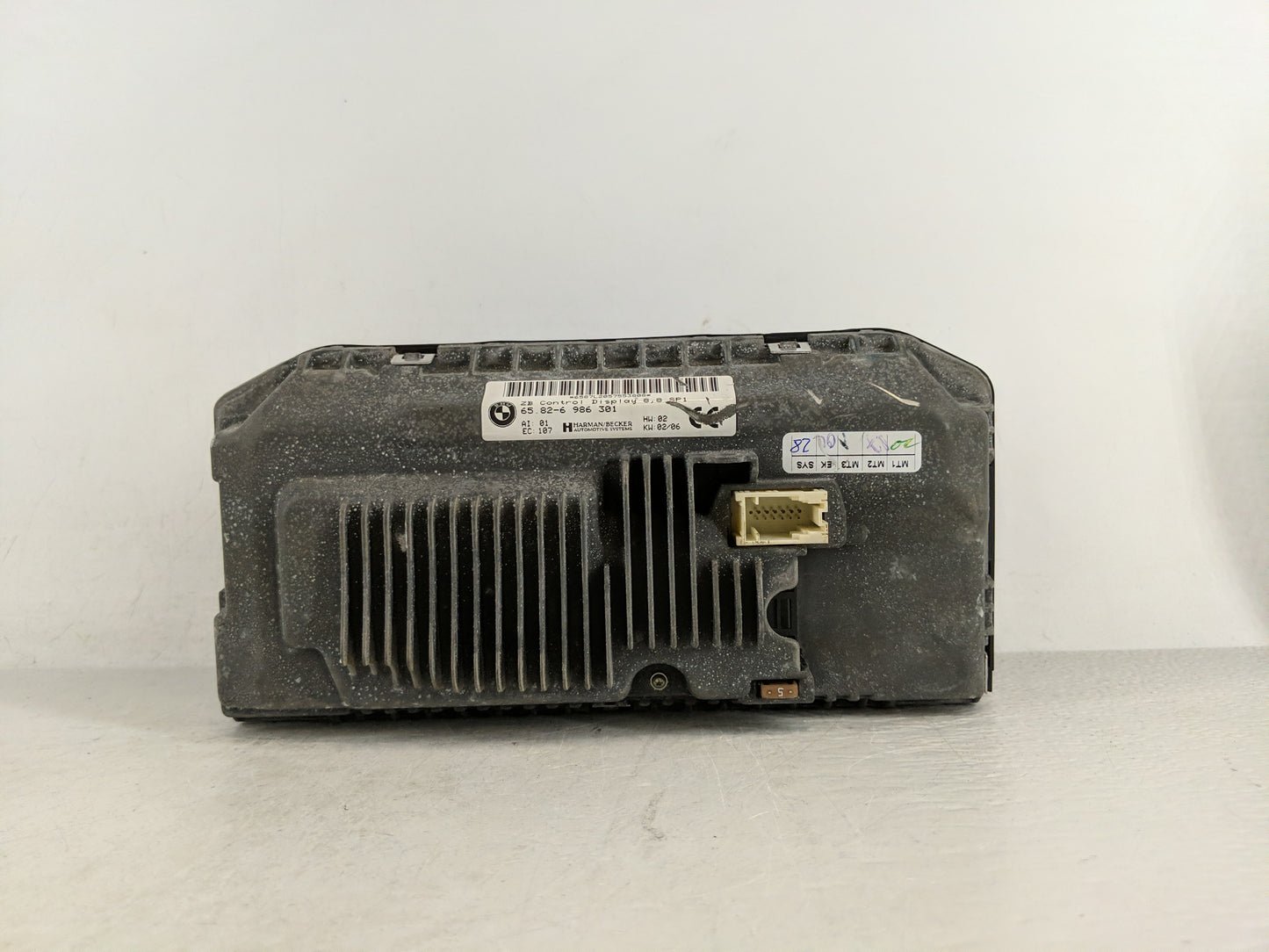 Bmw 750li Information Display Screen - Oemusedautoparts1.com