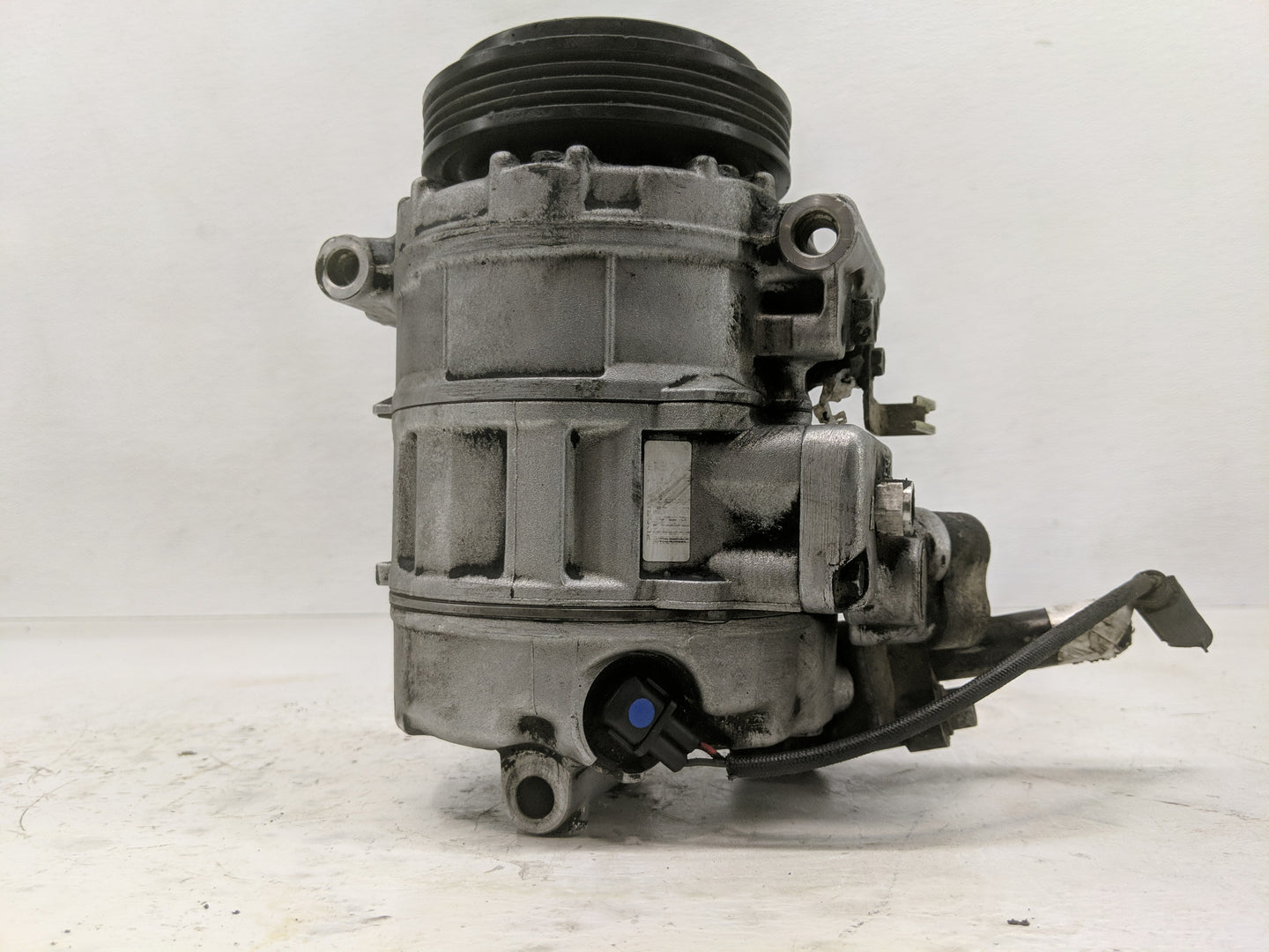 Bmw 750li Air Conditioning A/c Ac Compressor Oem - Oemusedautoparts1.com