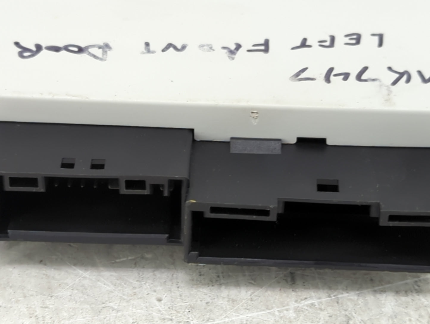 Bmw 750li Door Control Module 6135696414 - Oemusedautoparts1.com