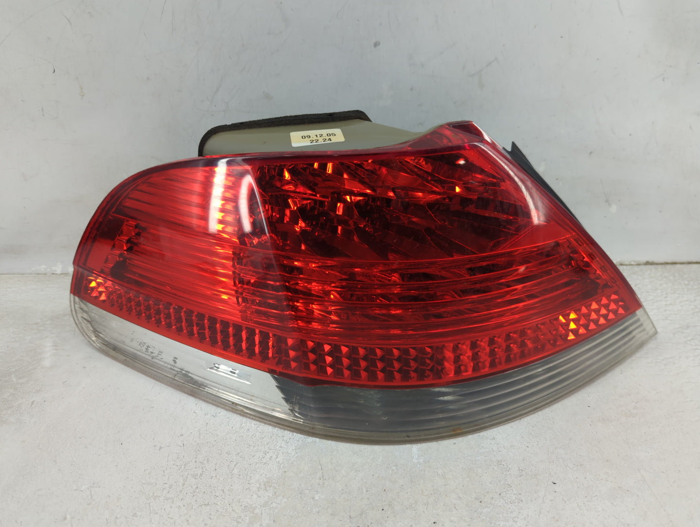 2006 Bmw 750li Tail Light Assembly Driver Left OEM Fits Fits 2007 2008 OEM Used Auto Parts - Oemusedautoparts1.com