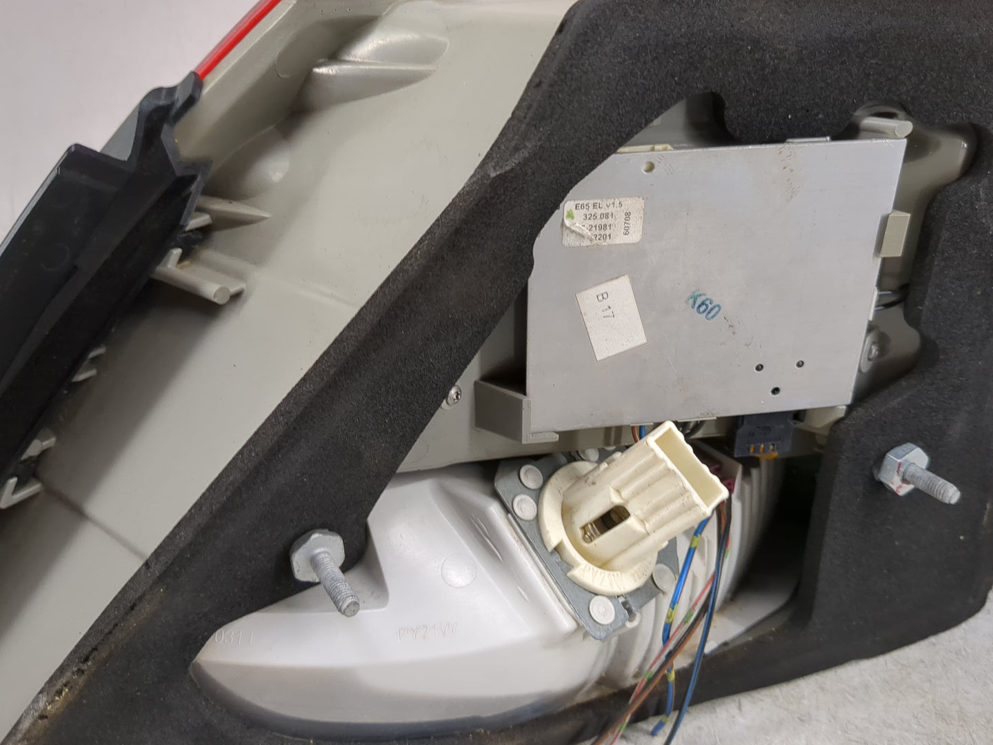 2006 Bmw 750li Tail Light Assembly Driver Left OEM Fits Fits 2007 2008 OEM Used Auto Parts - Oemusedautoparts1.com
