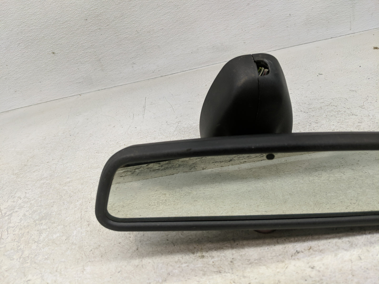 2006 Bmw 7 Series Interior Rear View Mirror Replacement OEM P/N:E11015313 Fits OEM Used Auto Parts - Oemusedautoparts1.com
