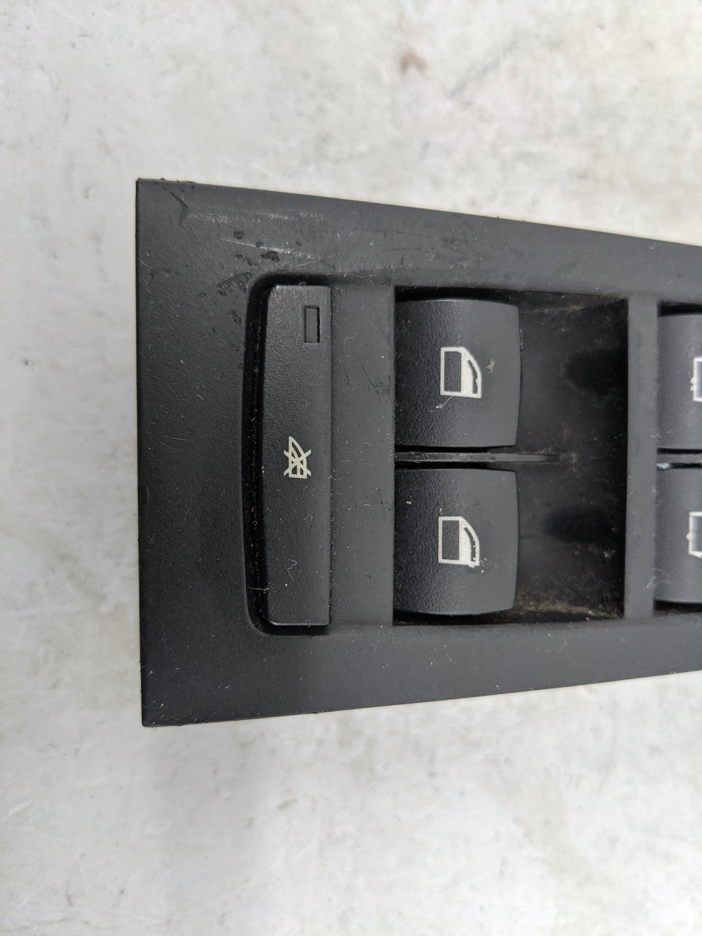 2006 Bmw M3 Master Power Window Switch Replacement Driver Side Left P/N:6948632-06 Fits OEM Used Auto Parts - Oemusedautopar