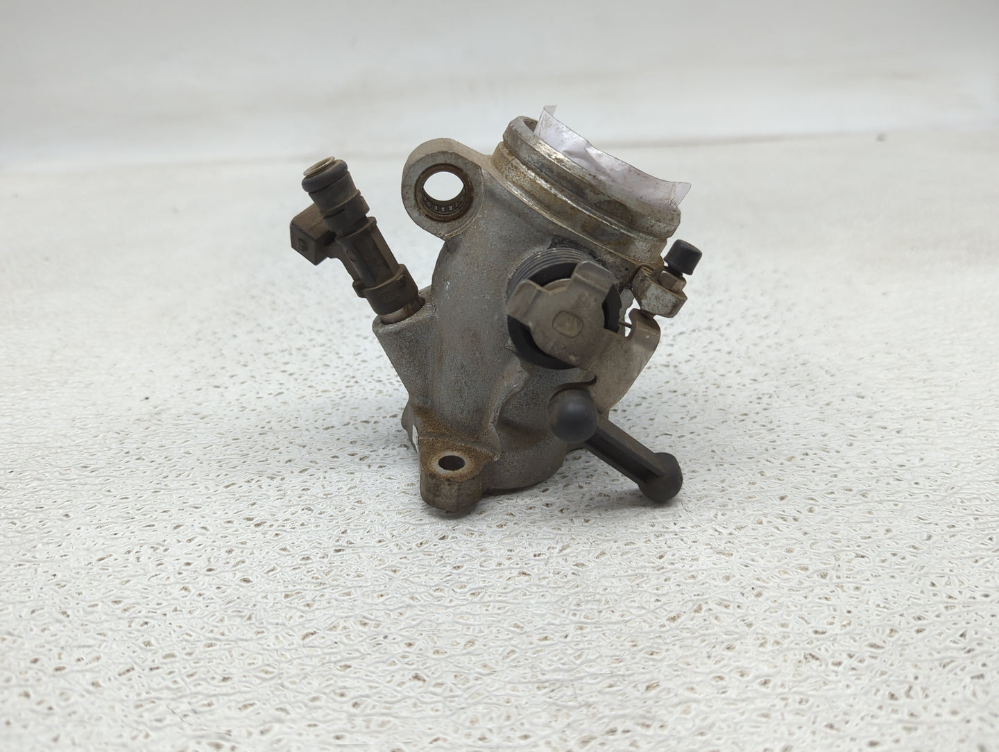 2006-2010 Bmw M6 Throttle Body P/N:7834833-02 Fits Fits 2006 2007 2008 2009 2010 OEM Used Auto Parts - Oemusedautoparts1.com