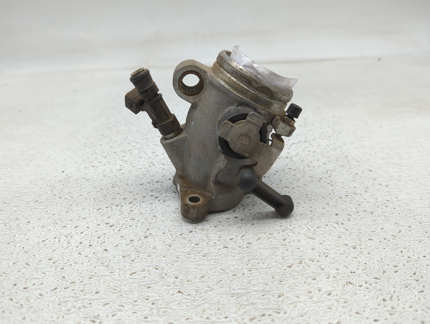 2006-2010 Bmw M6 Throttle Body P/N:7834833-02 Fits Fits 2006 2007 2008 2009 2010 OEM Used Auto Parts - Oemusedautoparts1.com