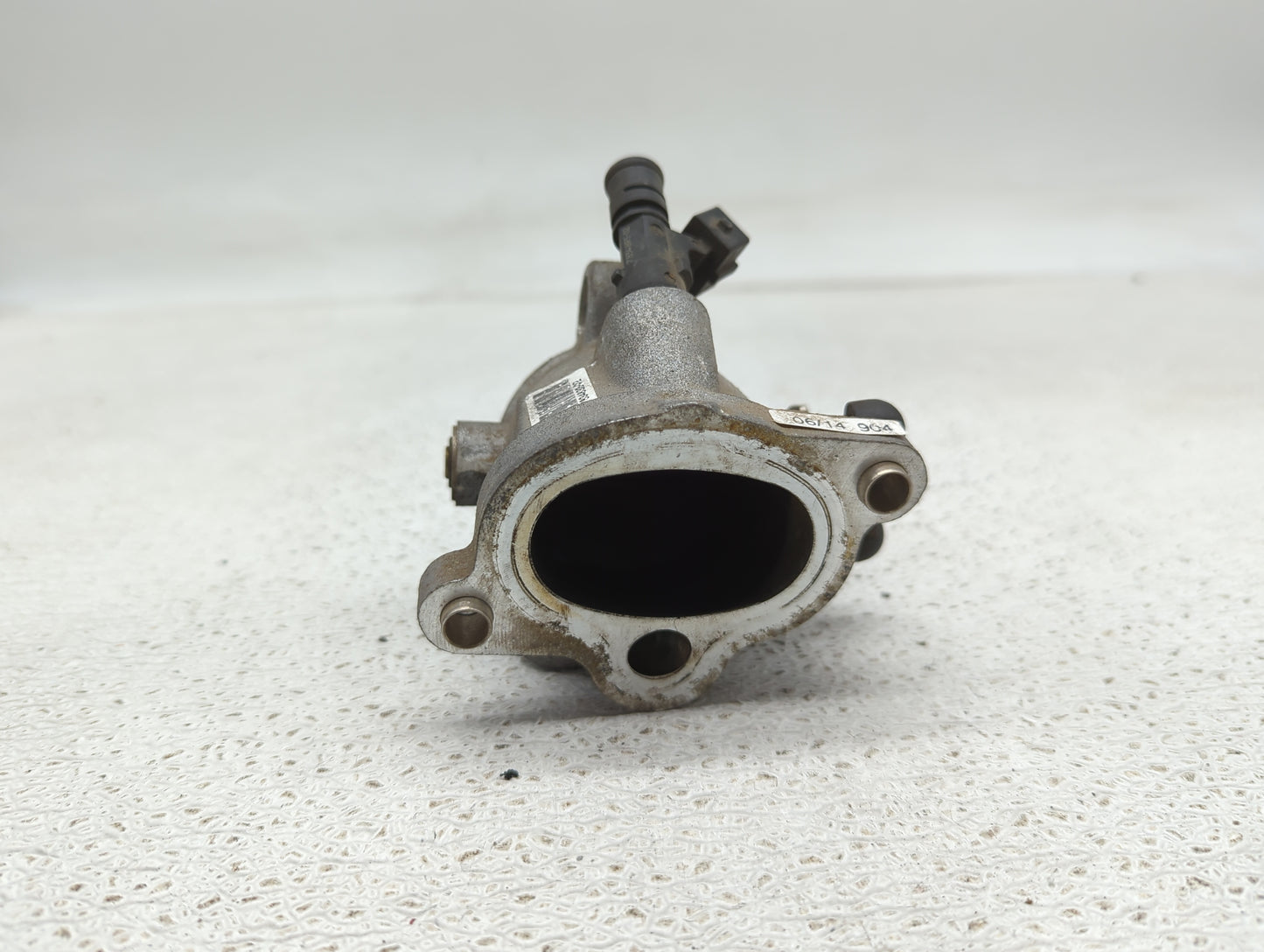 2006-2010 Bmw M6 Throttle Body P/N:7834832-02 Fits Fits 2006 2007 2008 2009 2010 OEM Used Auto Parts - Oemusedautoparts1.com
