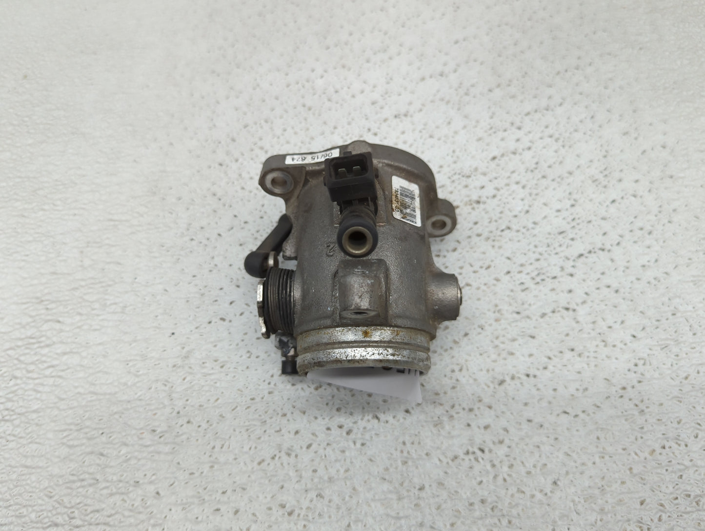 2006-2010 Bmw M6 Throttle Body P/N:7834831-03 Fits Fits 2006 2007 2008 2009 2010 OEM Used Auto Parts - Oemusedautoparts1.com