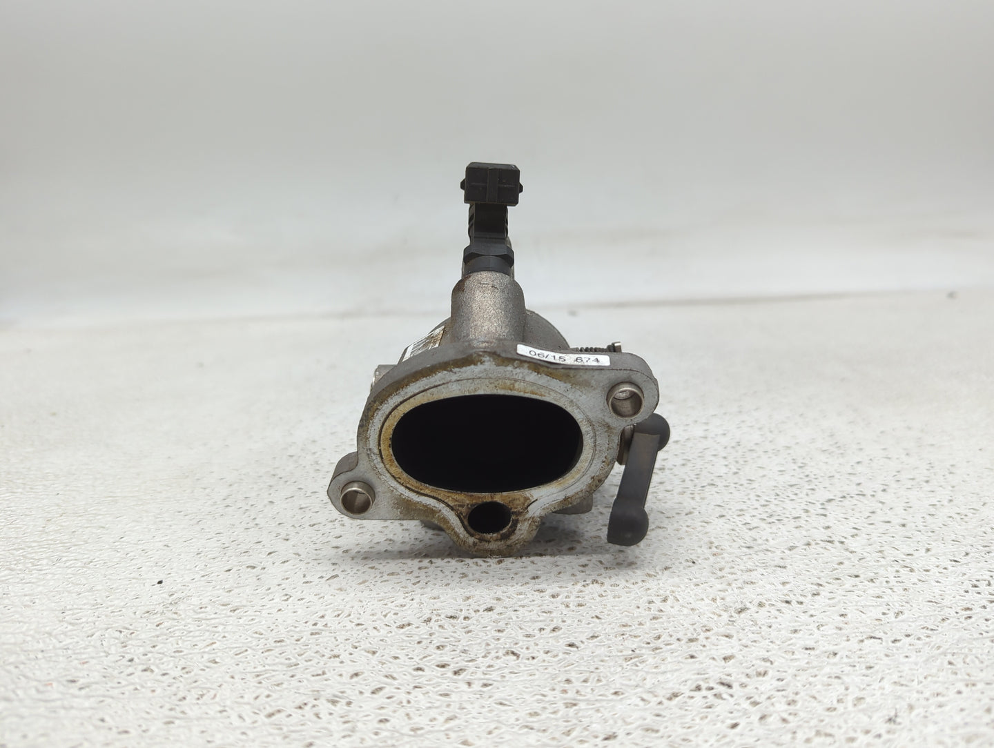 2006-2010 Bmw M6 Throttle Body P/N:7834831-03 Fits Fits 2006 2007 2008 2009 2010 OEM Used Auto Parts - Oemusedautoparts1.com