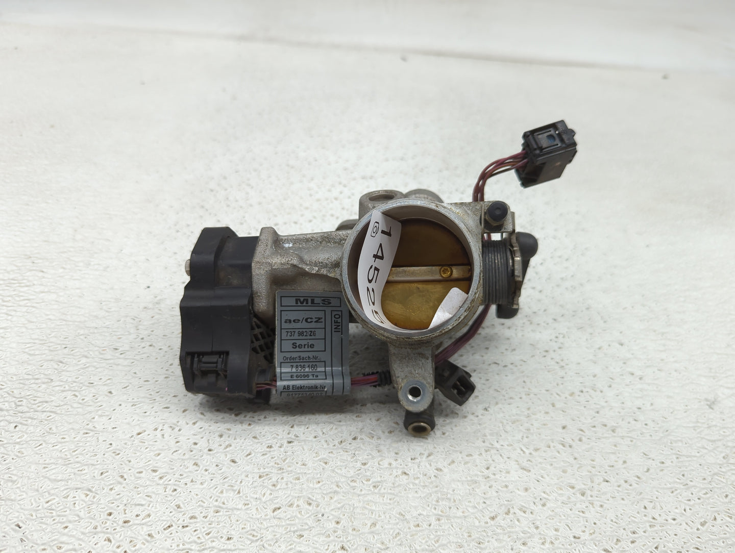 2006-2010 Bmw M6 Throttle Body P/N:737982Z6 7836160, 91775340/02 Fits Fits 2006 2007 2008 2009 2010 OEM Used Auto Parts - Oe