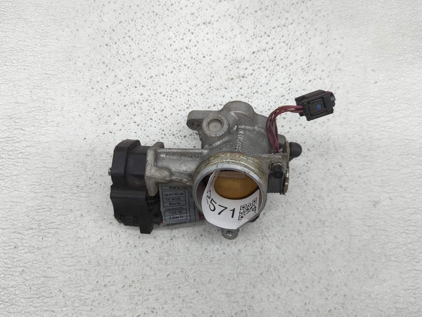 2006-2010 Bmw M6 Throttle Body P/N:737982Z6 7836160, 91775340/02 Fits Fits 2006 2007 2008 2009 2010 OEM Used Auto Parts - Oe
