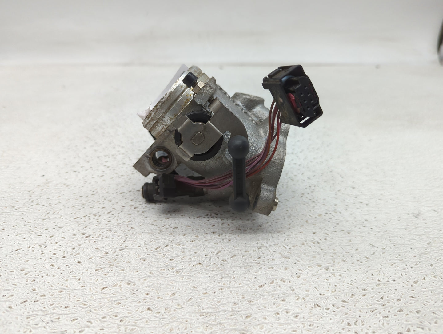2006-2010 Bmw M6 Throttle Body P/N:737982Z6 7836160, 91775340/02 Fits Fits 2006 2007 2008 2009 2010 OEM Used Auto Parts - Oe