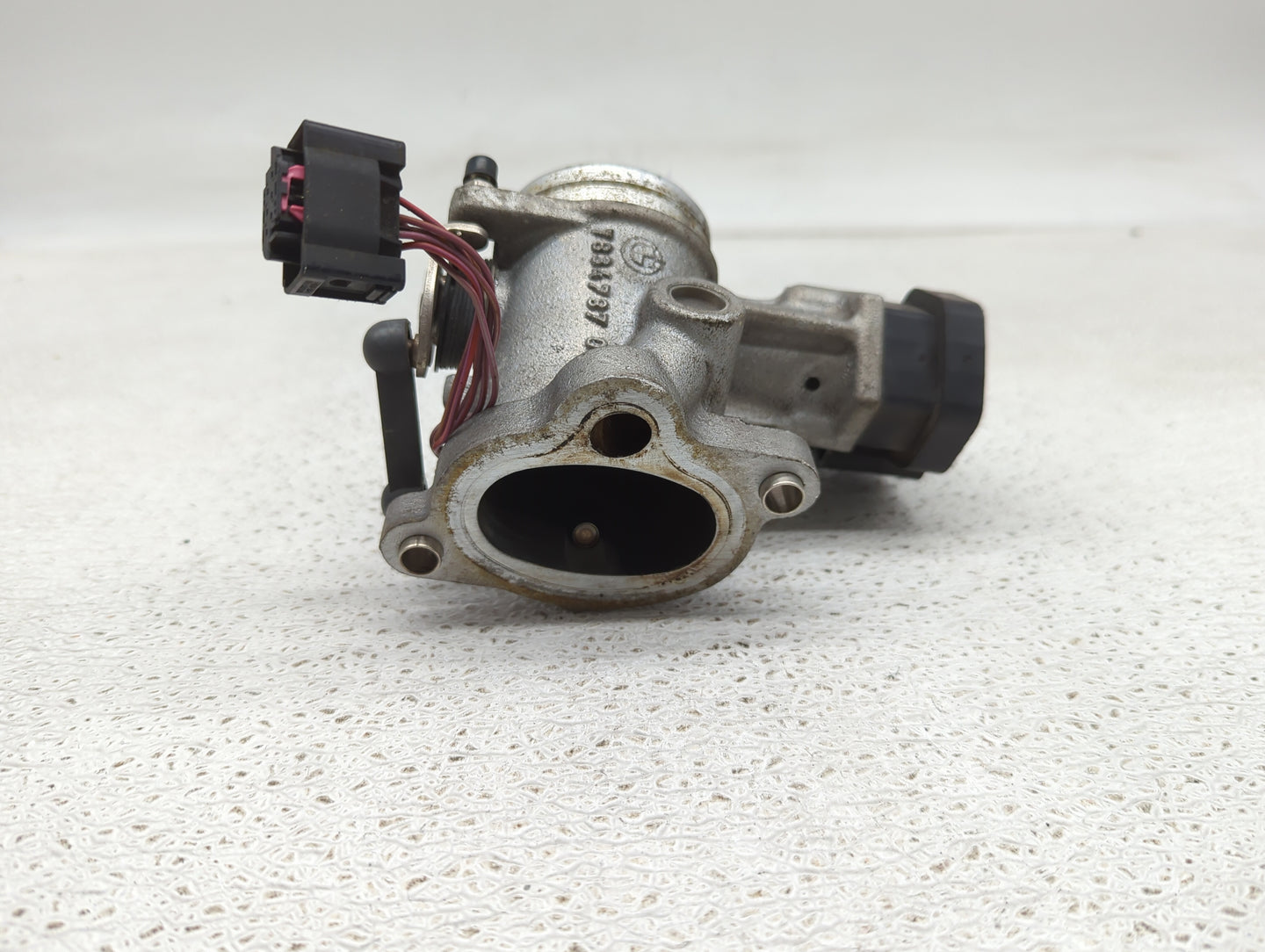 2006-2010 Bmw M6 Throttle Body P/N:737982Z6 7836160, 91775340/02 Fits Fits 2006 2007 2008 2009 2010 OEM Used Auto Parts - Oe