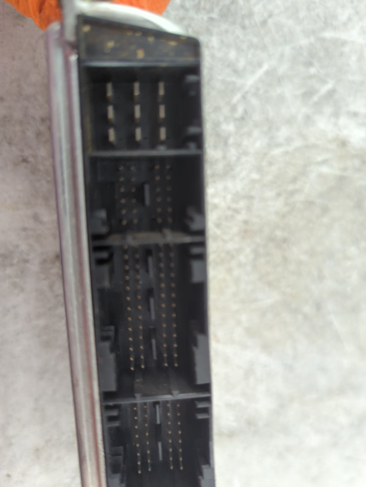 2006 Bmw X3 PCM Engine Control Computer ECU ECM PCU OEM P/N:7561382 5WK93033, 7562348, DME MS45.1 Fits OEM Used Auto Parts -