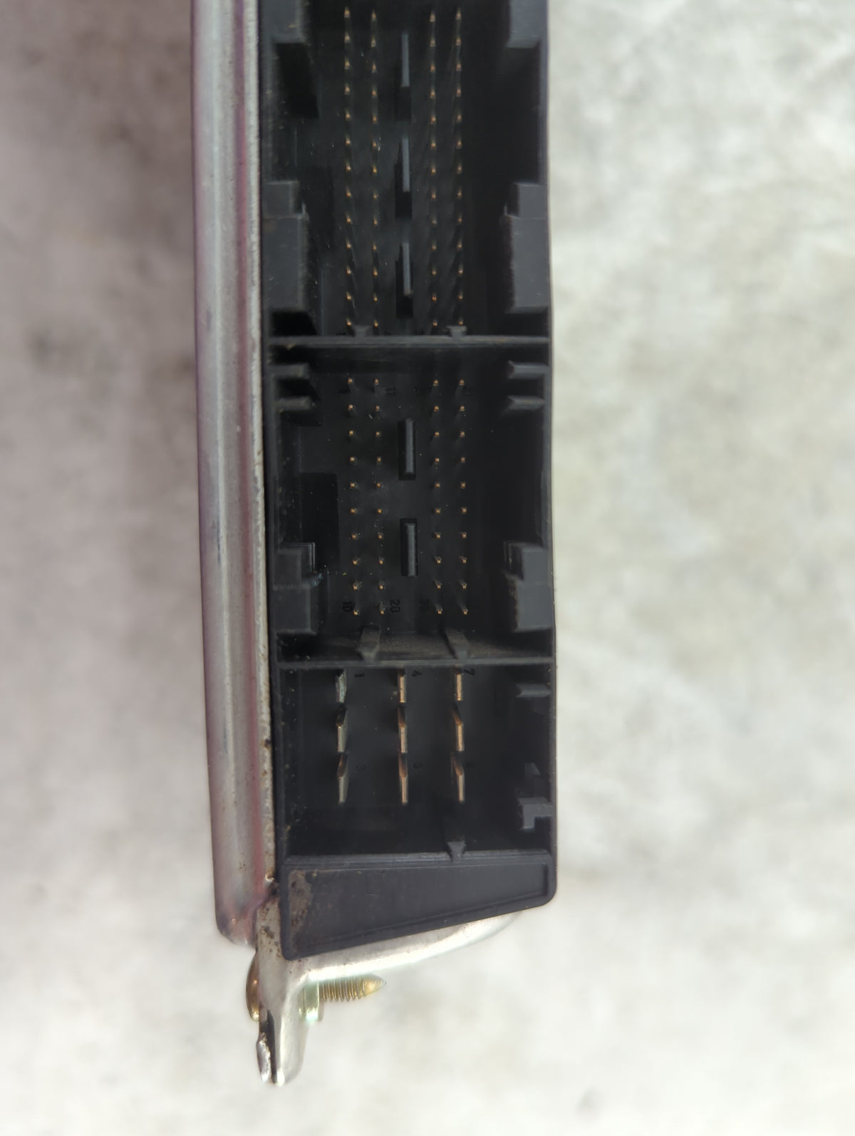 2006 Bmw X3 PCM Engine Control Computer ECU ECM PCU OEM P/N:7561382 5WK93033, 7562348, DME MS45.1 Fits OEM Used Auto Parts -