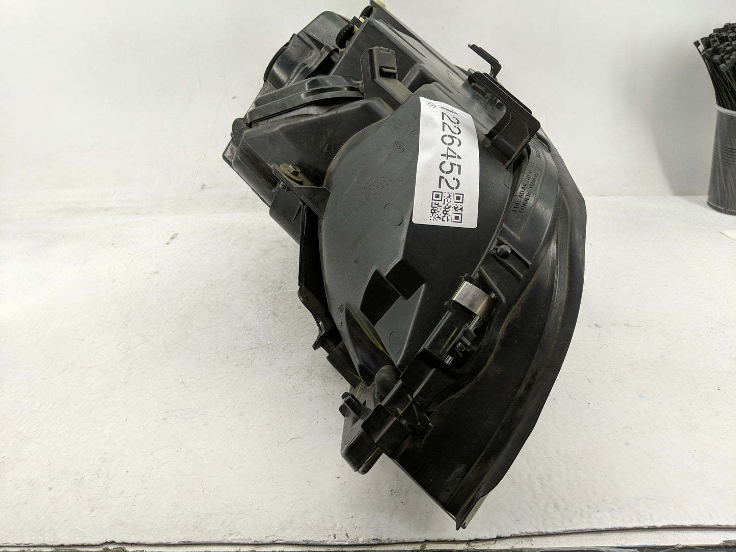 Bmw X5 Driver Left Oem Head Light Headlight Lamp - Oemusedautoparts1.com