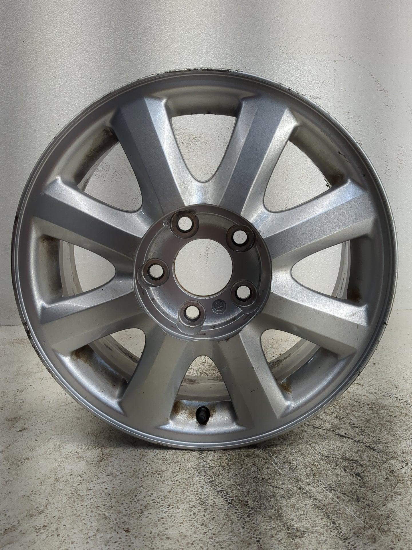 2005-2006 Buick Lacrosse Oem Wheel Rim - Oemusedautoparts1.com