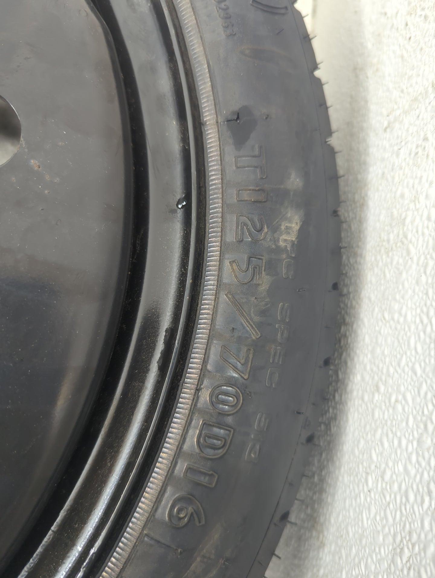 2005-2009 Buick Lacrosse Spare Donut Tire Wheel Rim Oem 1145416 - Oemusedautoparts1.com