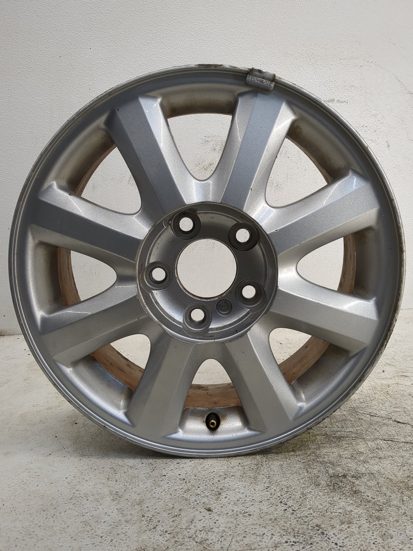 2005-2006 Buick Lacrosse Oem Wheel Rim - Oemusedautoparts1.com