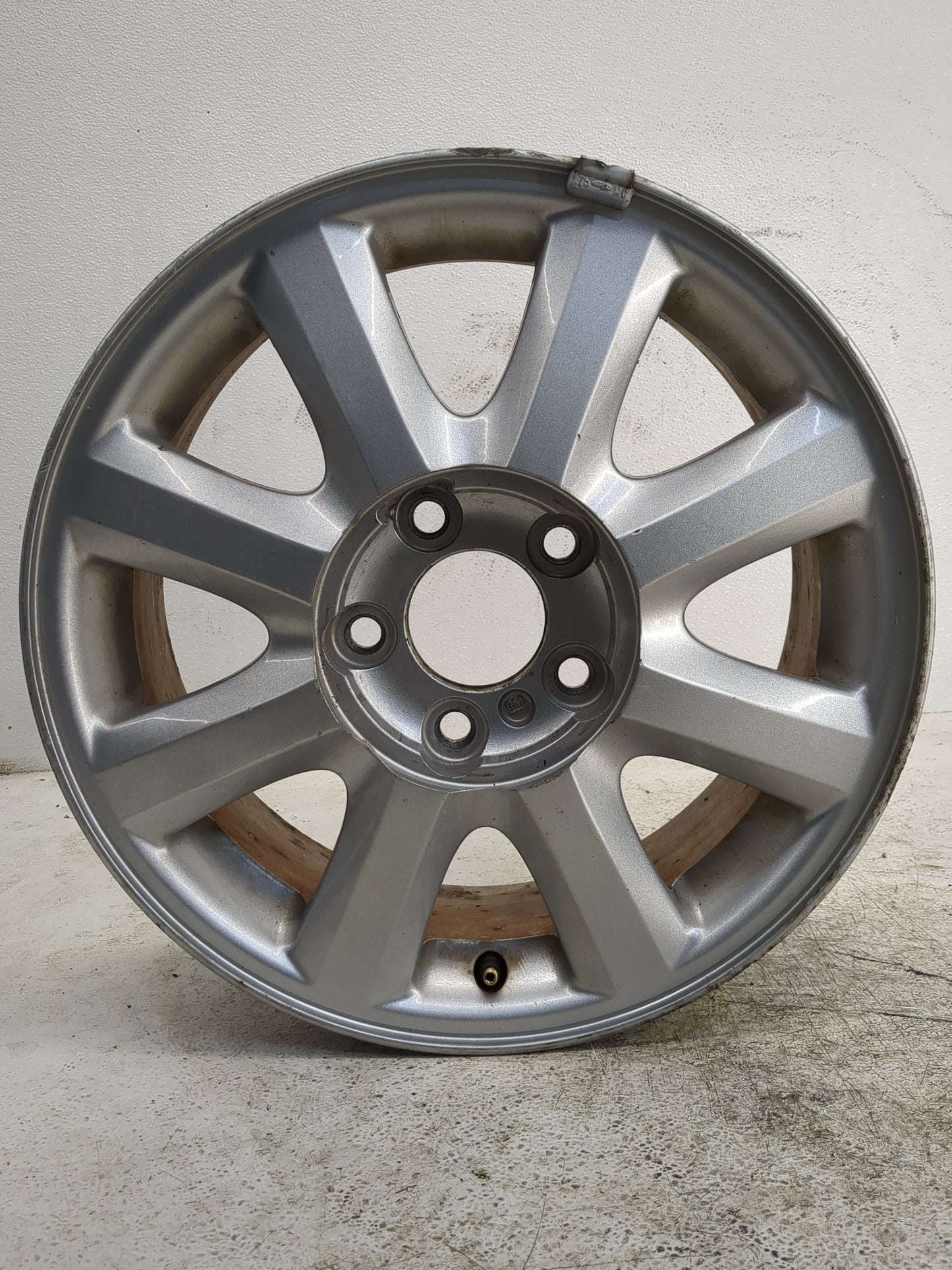 2005-2006 Buick Lacrosse Oem Wheel Rim - Oemusedautoparts1.com