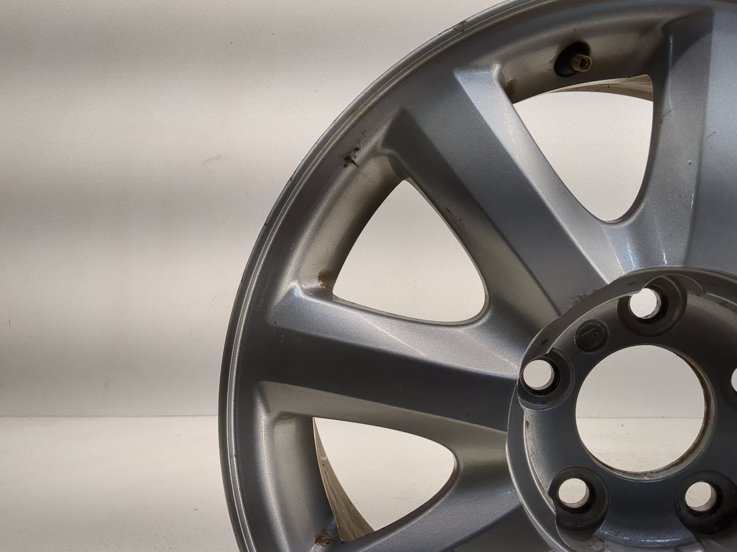 2005-2006 Buick Lacrosse Oem Wheel Rim - Oemusedautoparts1.com