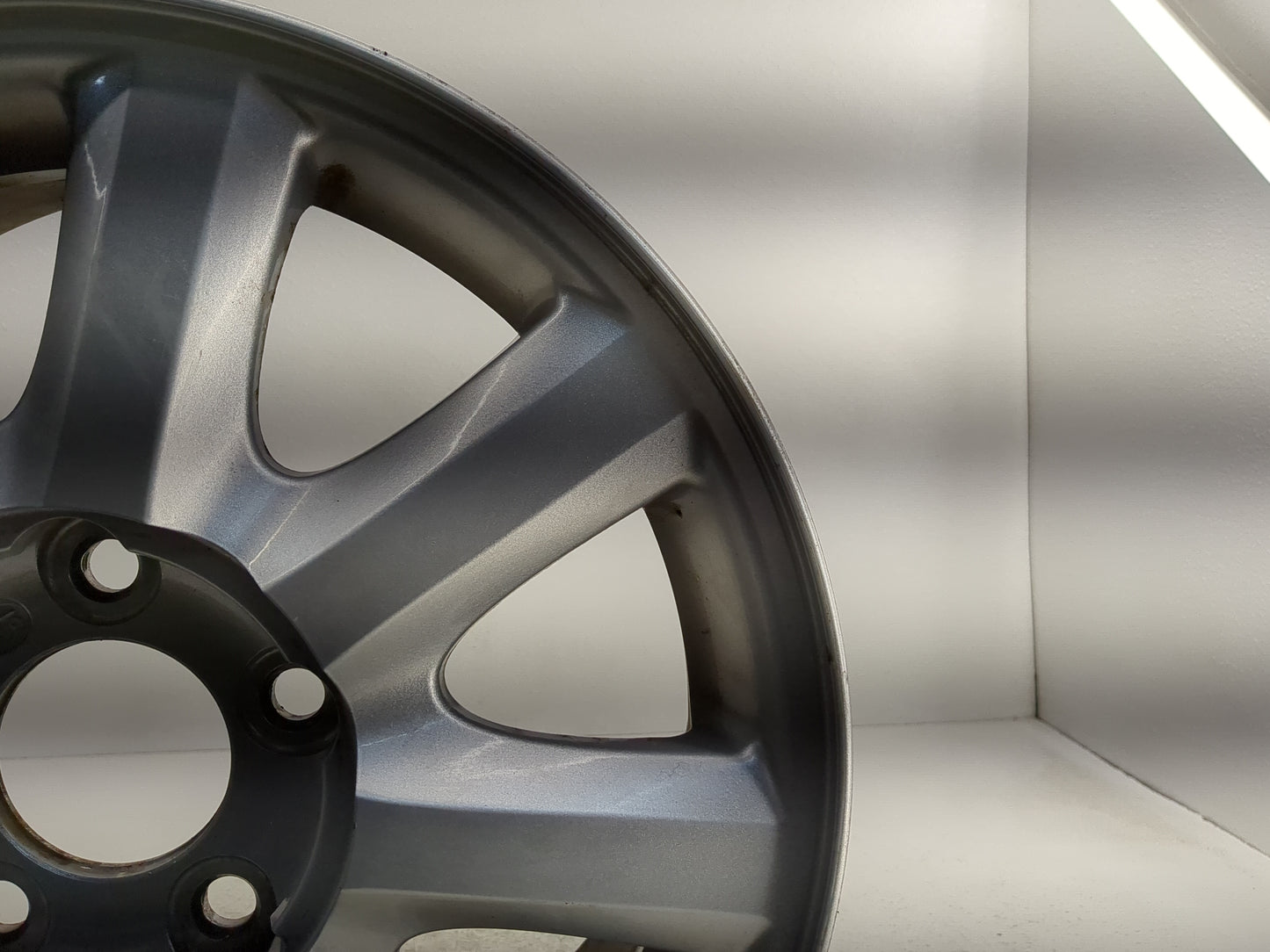 2005-2006 Buick Lacrosse Oem Wheel Rim - Oemusedautoparts1.com