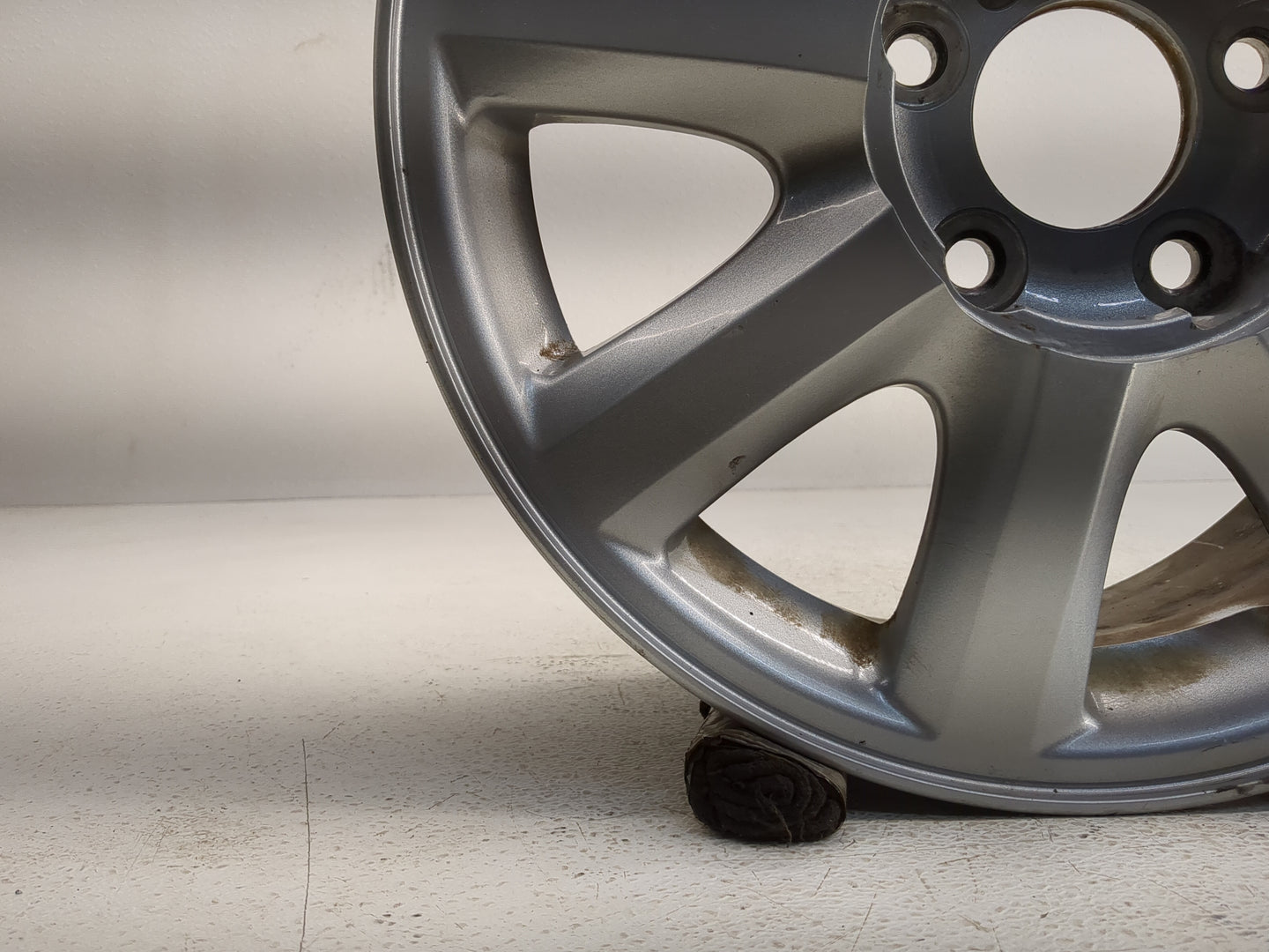 2005-2006 Buick Lacrosse Oem Wheel Rim - Oemusedautoparts1.com