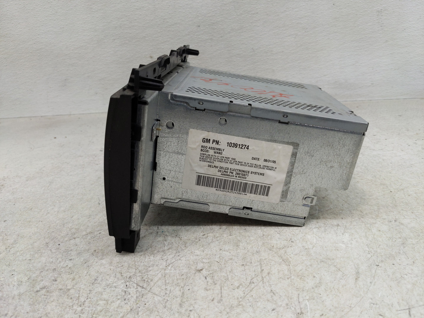 2005-2007 Buick Lacrosse Radio AM FM Cd Player Receiver Replacement P/N:10391274 Fits Fits 2005 2006 2007 OEM Used Auto Part
