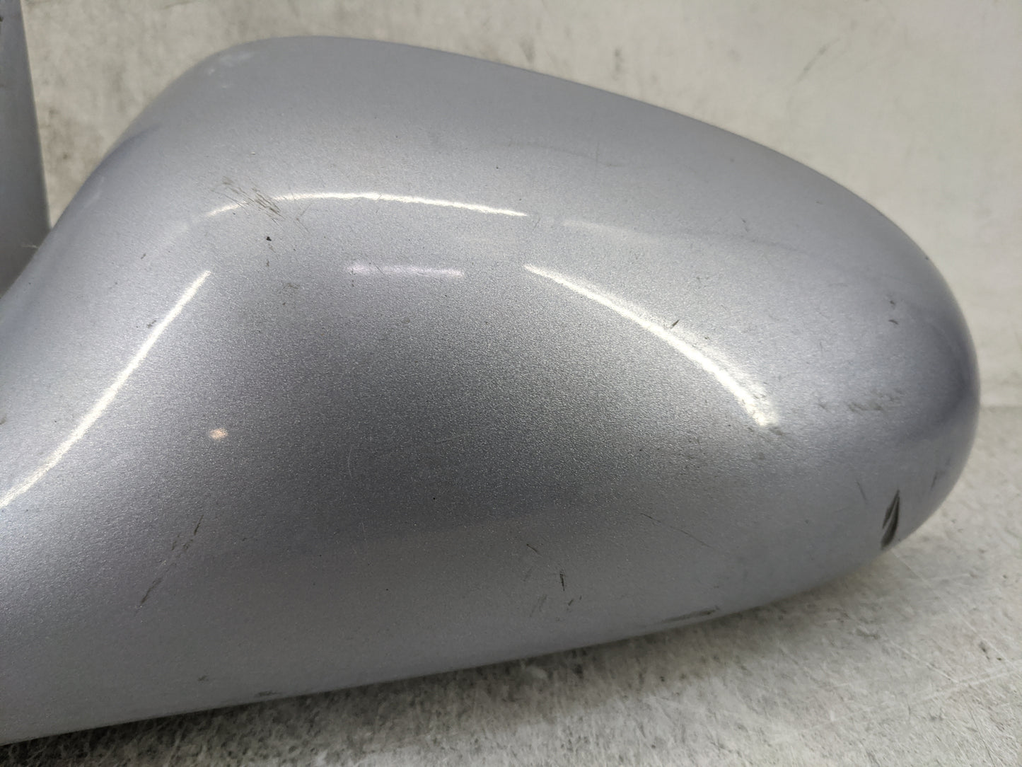 2005-2008 Buick Lacrosse Driver Side View Mirror - Left Door Mirror OEM Used - Oemusedautoparts1.com