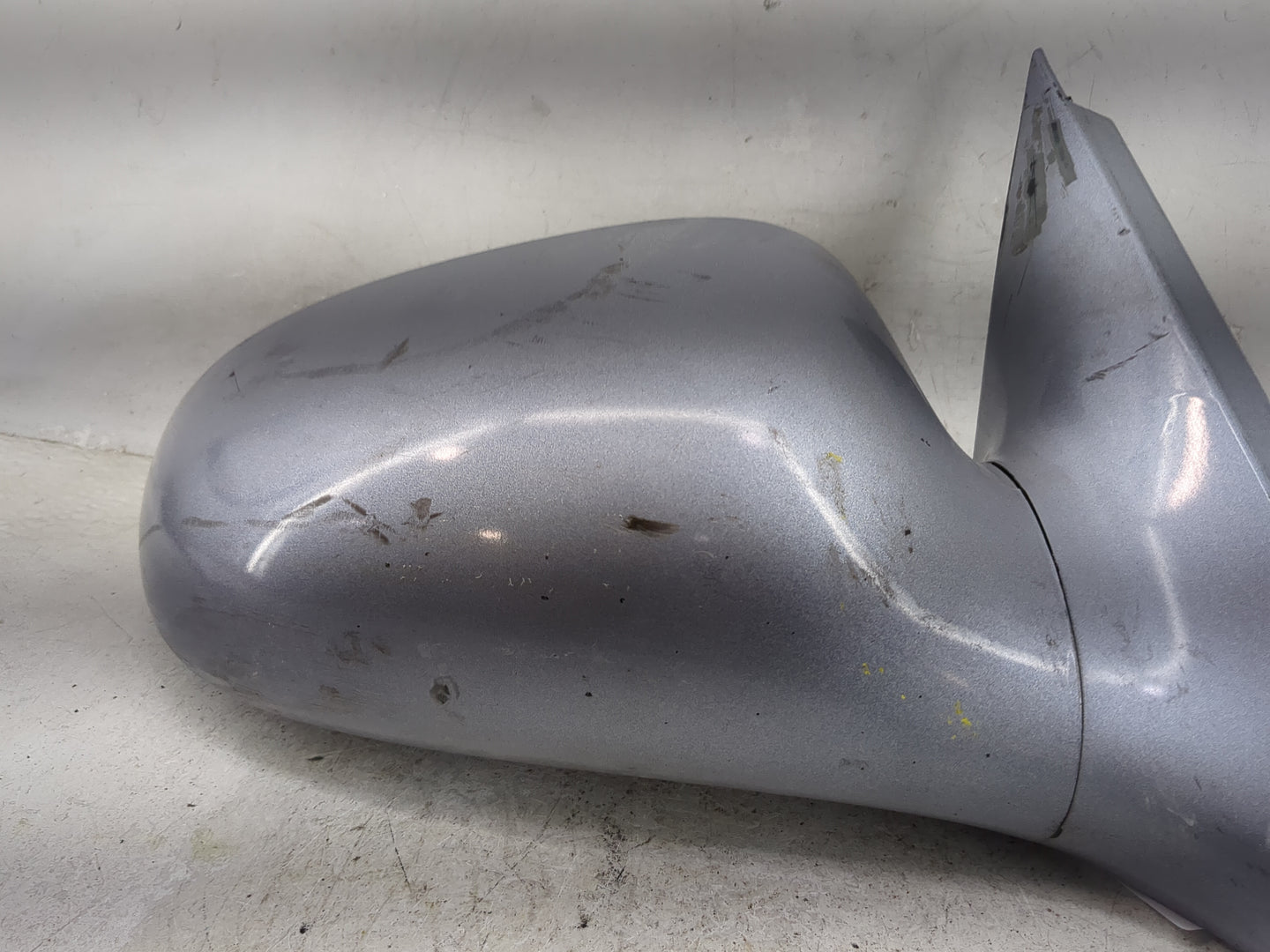 2005-2008 Buick Lacrosse Passenger Side View Mirror - Right Door Mirror OEM Used - Oemusedautoparts1.com