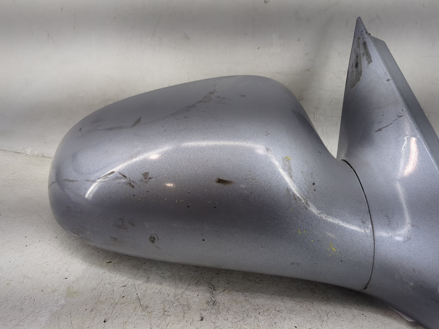 2005-2008 Buick Lacrosse Passenger Side View Mirror - Right Door Mirror OEM Used - Oemusedautoparts1.com