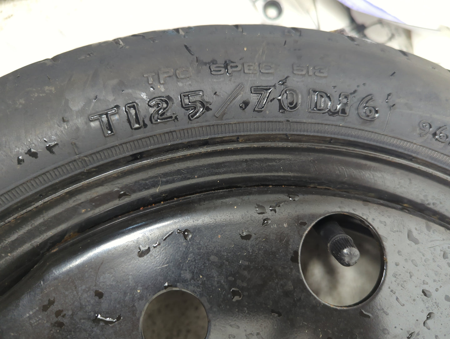 2005-2009 Buick Lacrosse Spare Donut Tire Wheel Rim Oem 5038431 - Oemusedautoparts1.com