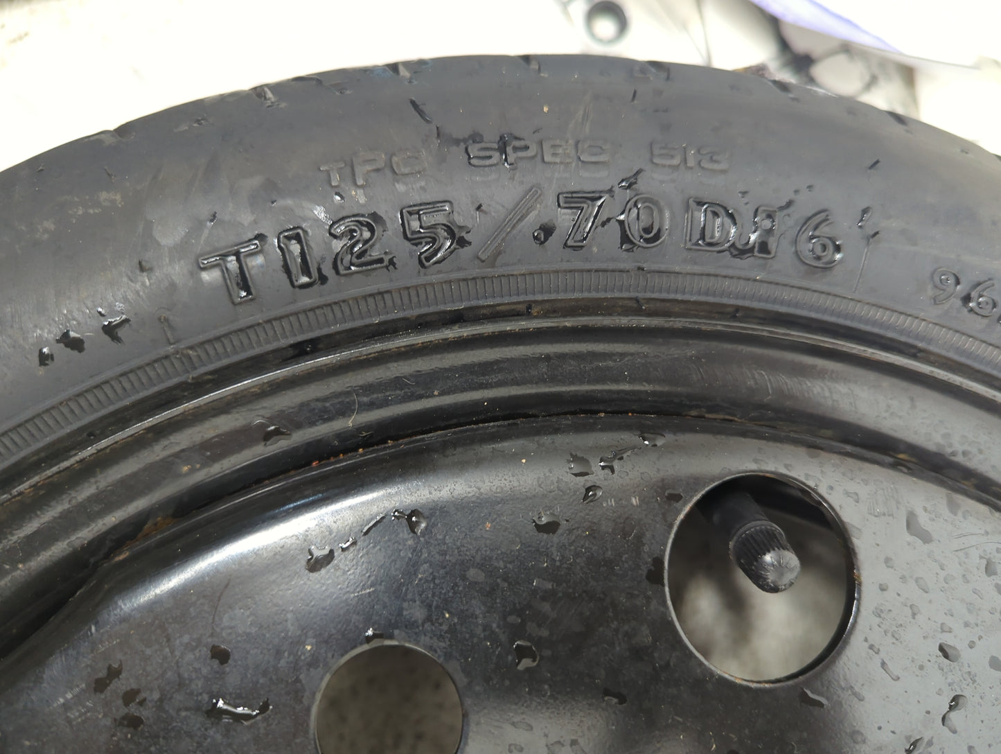 2005-2009 Buick Lacrosse Spare Donut Tire Wheel Rim Oem 5038431 - Oemusedautoparts1.com