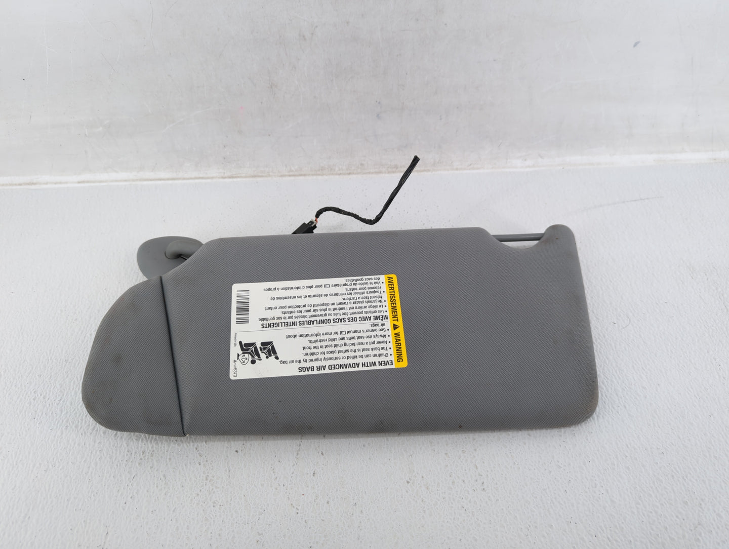 2005-2009 Buick Lacrosse Sun Visor Shade Replacement Passenger Right Mirror Fits Fits 2005 2006 2007 2008 2009 OEM Used Auto