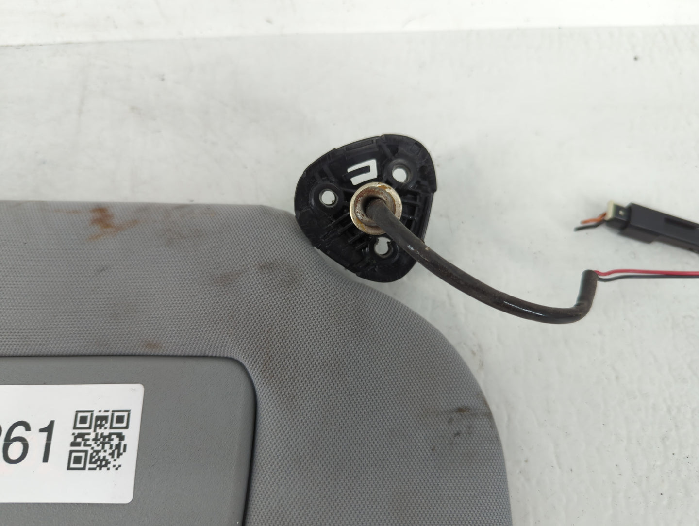 2005-2009 Buick Lacrosse Sun Visor Shade Replacement Passenger Right Mirror Fits Fits 2005 2006 2007 2008 2009 OEM Used Auto