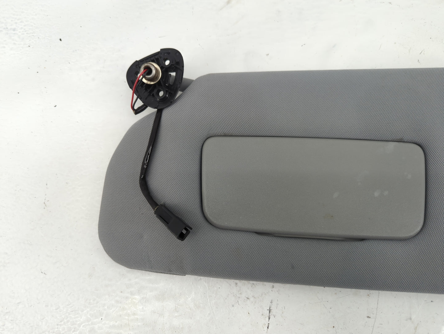 2005-2009 Buick Lacrosse Sun Visor Shade Replacement Driver Left Mirror Fits Fits 2005 2006 2007 2008 2009 OEM Used Auto Par