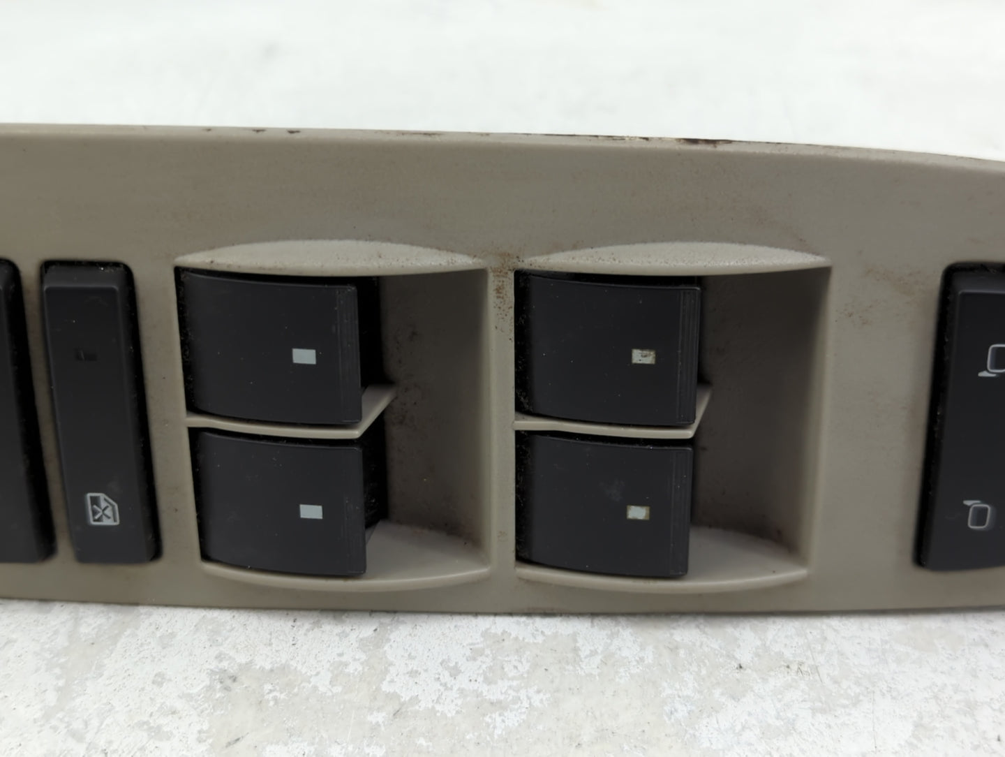 2006-2011 Buick Lucern Master Power Window Switch Replacement Driver Side Left P/N:25754010 Fits OEM Used Auto Parts - Oemus