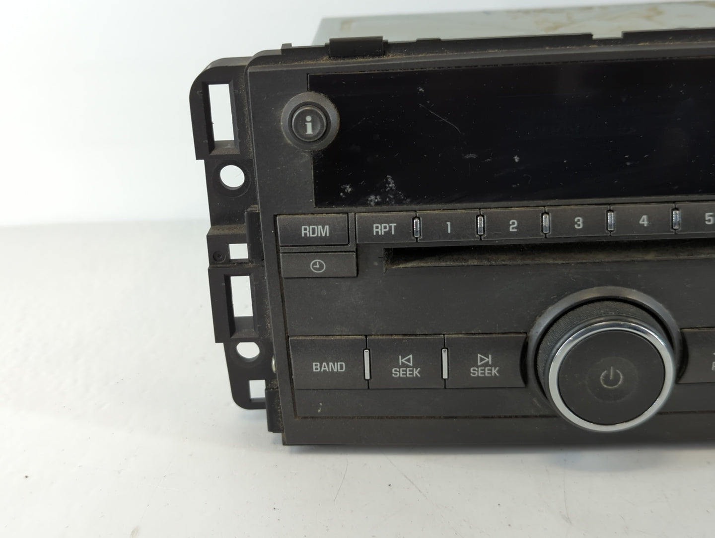 2006 Buick Lucerne Radio AM FM Cd Player Receiver Replacement P/N:15849253 Fits OEM Used Auto Parts - Oemusedautoparts1.com