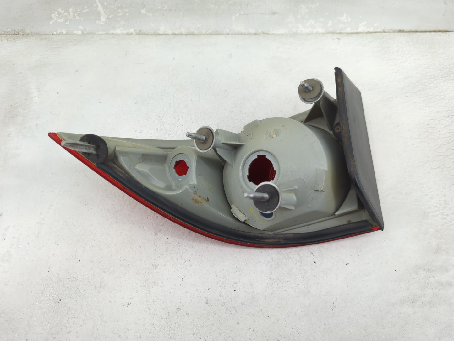 2006-2011 Buick Lucerne Tail Light Assembly Driver Left OEM Fits Fits 2006 2007 2008 2009 2010 2011 OEM Used Auto Parts - Oe