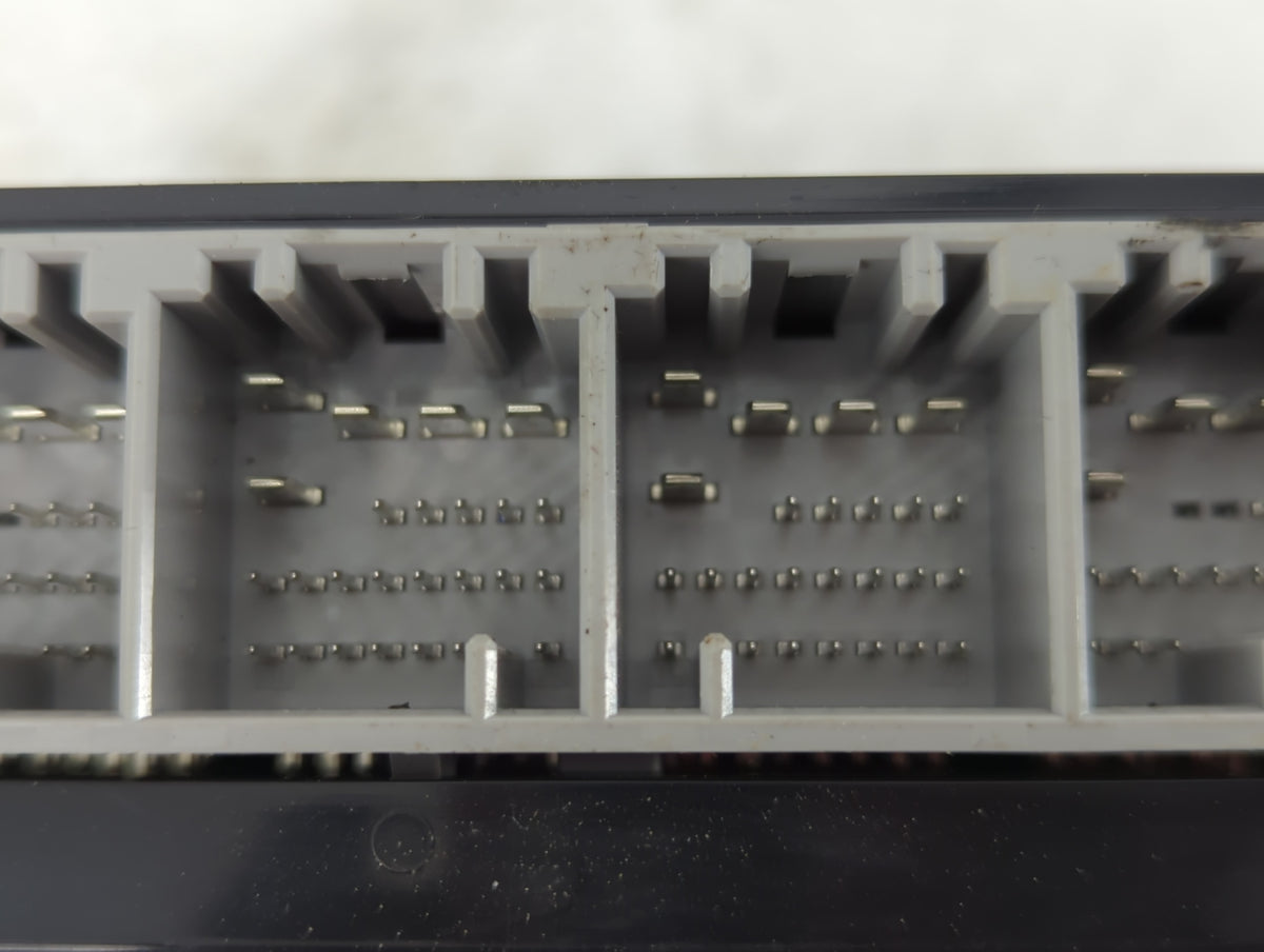 2006-2011 Buick Lucerne Body Control Module Bcm Inner Cabin Fuse Box 1129205 - Oemusedautoparts1.com