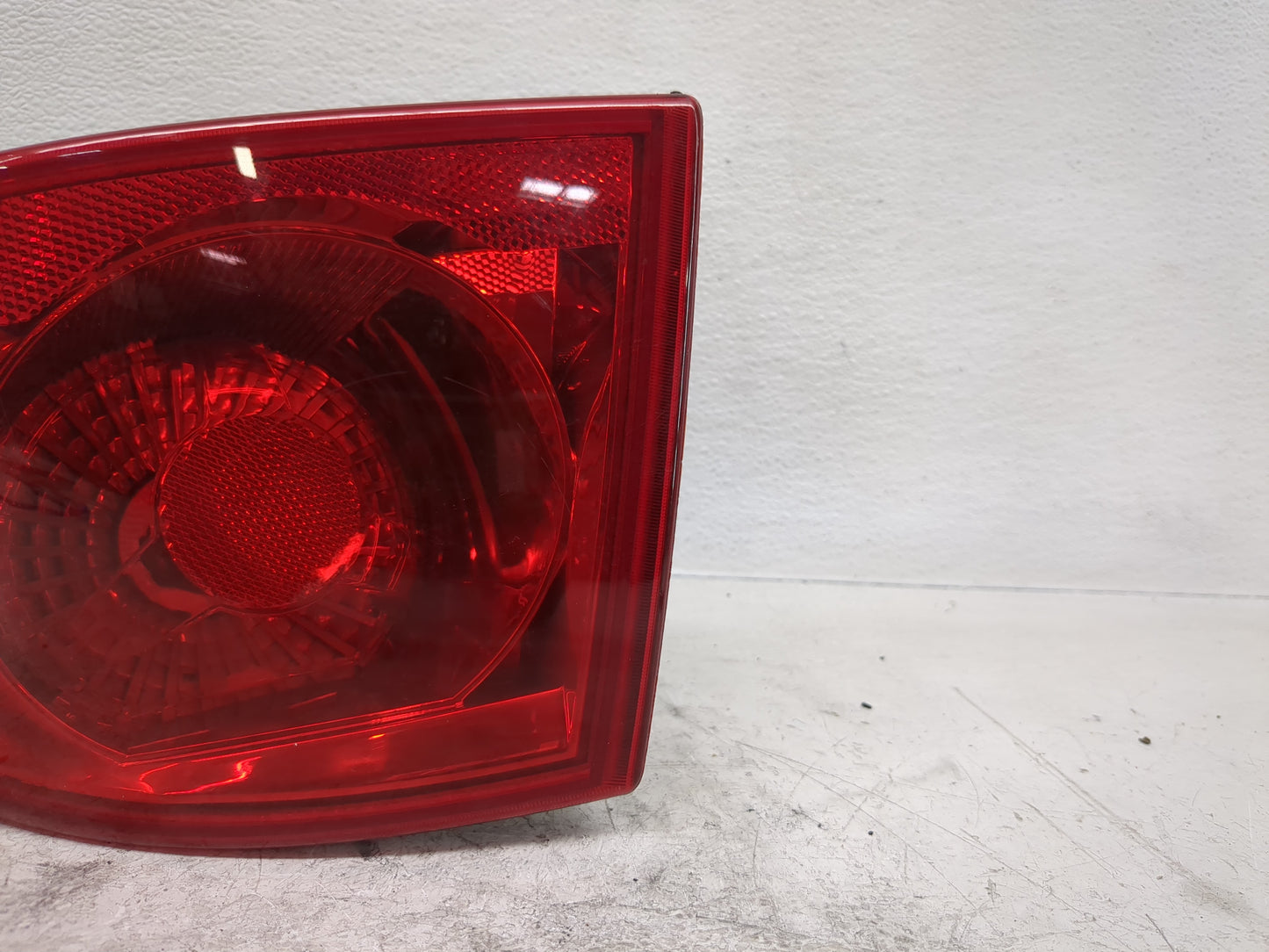 2006-2011 Buick Lucerne Tail Light Assembly Passenger Right OEM P/N:25754858 Fits Fits 2006 2007 2008 2009 2010 2011 OEM Use