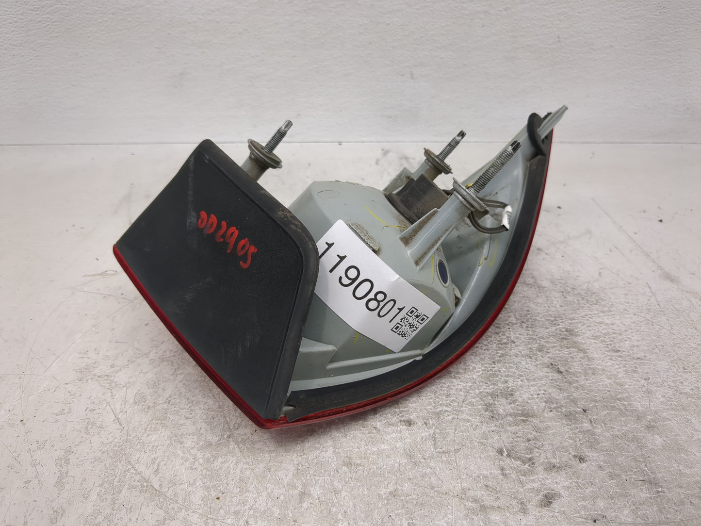 2006-2011 Buick Lucerne Tail Light Assembly Passenger Right OEM P/N:25754858 Fits Fits 2006 2007 2008 2009 2010 2011 OEM Use