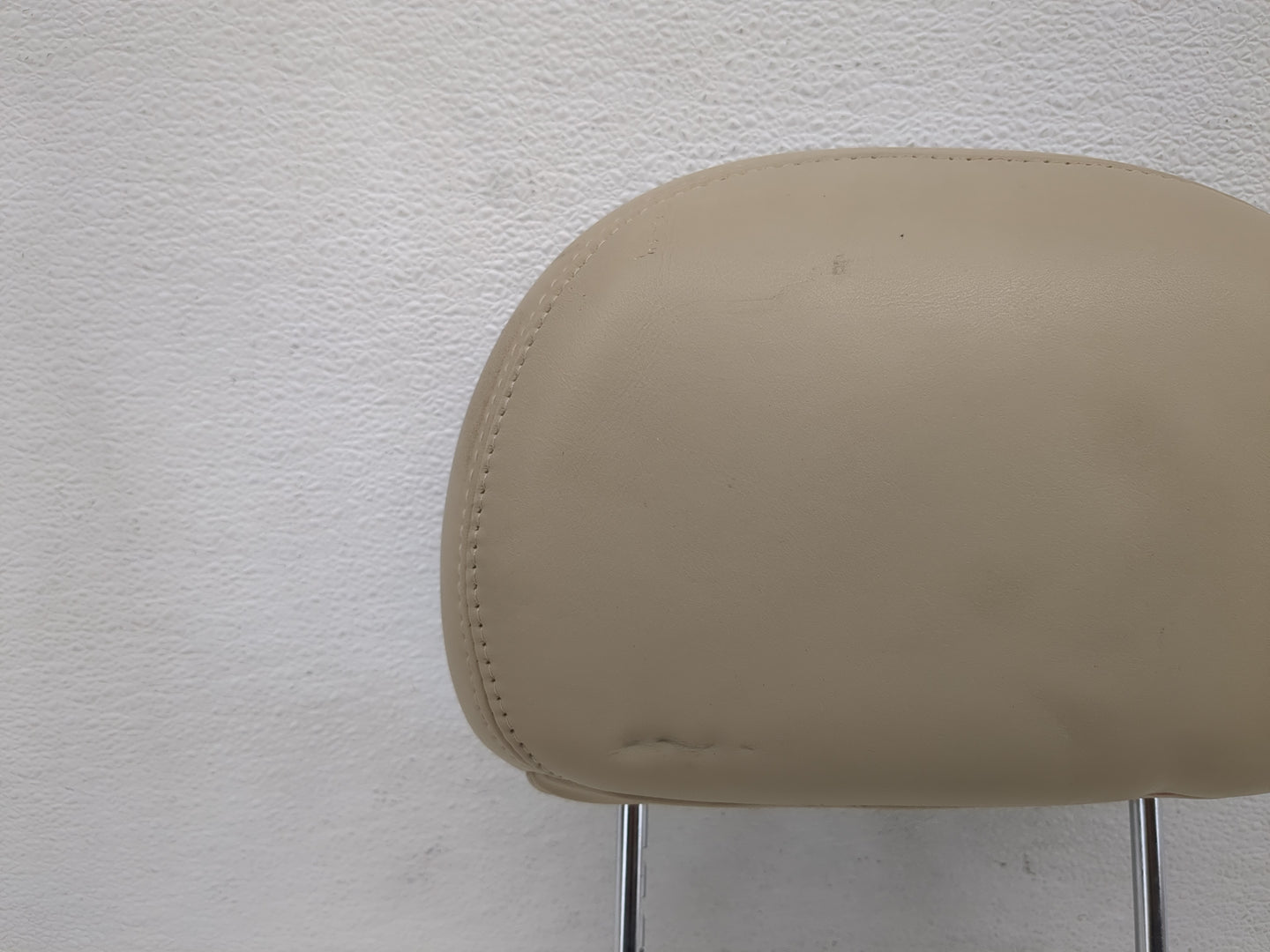 2006-2008 Buick Lucerne Headrest Head Rest Front Driver Passenger Seat Fits Fits 2006 2007 2008 OEM Used Auto Parts - Oemuse