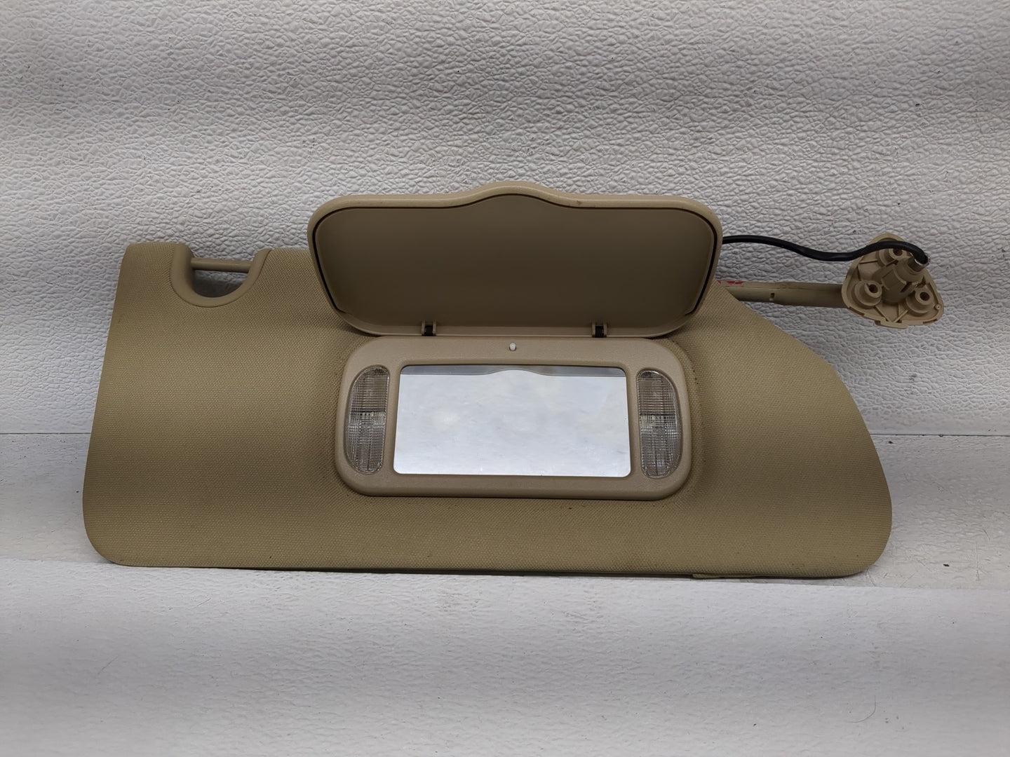 2006-2011 Buick Lucerne Sun Visor Shade Replacement Passenger Right Mirror Fits Fits 2006 2007 2008 2009 2010 2011 OEM Used 